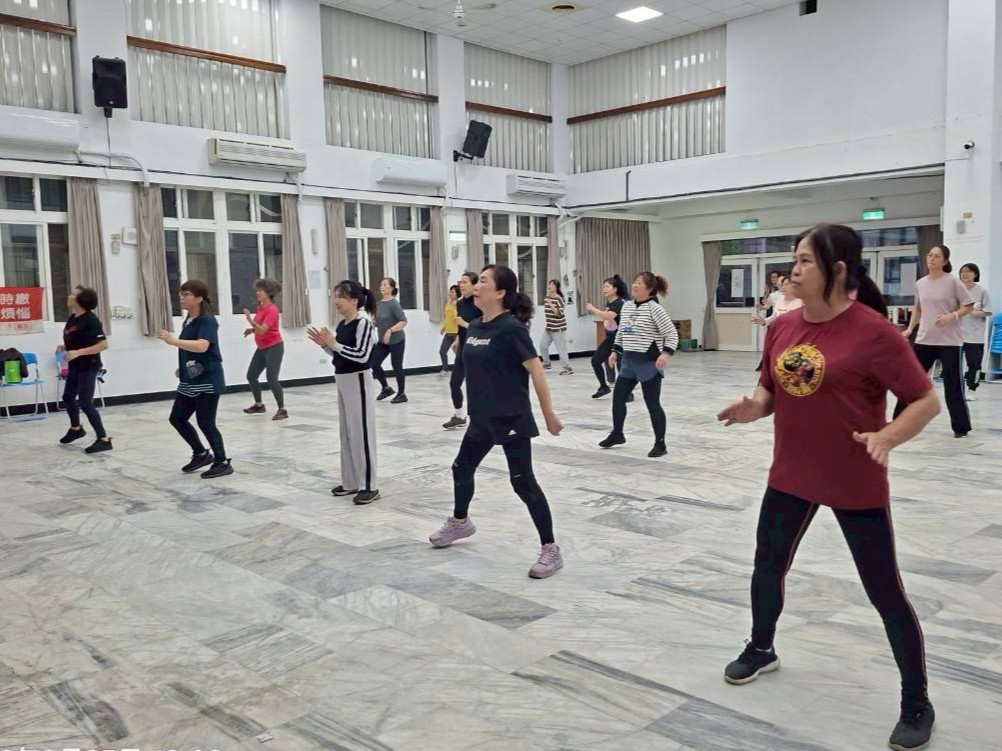 新北市第15屆婦女大學(平溪分校)ZUMBA活力有氧課程班01