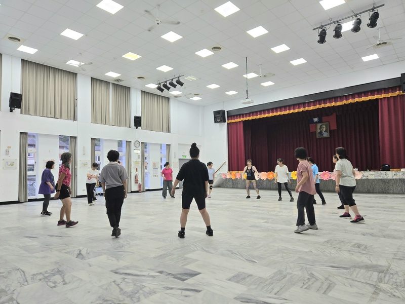 新北市第15屆婦女大學(平溪分校)ZUMBA活力有氧課程班01