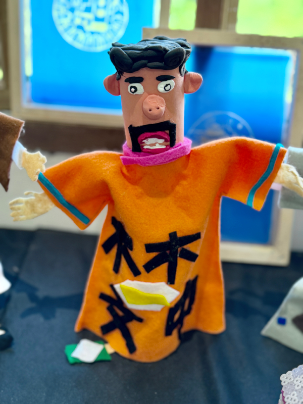 15.創意手偶創作，林文中，複合媒材