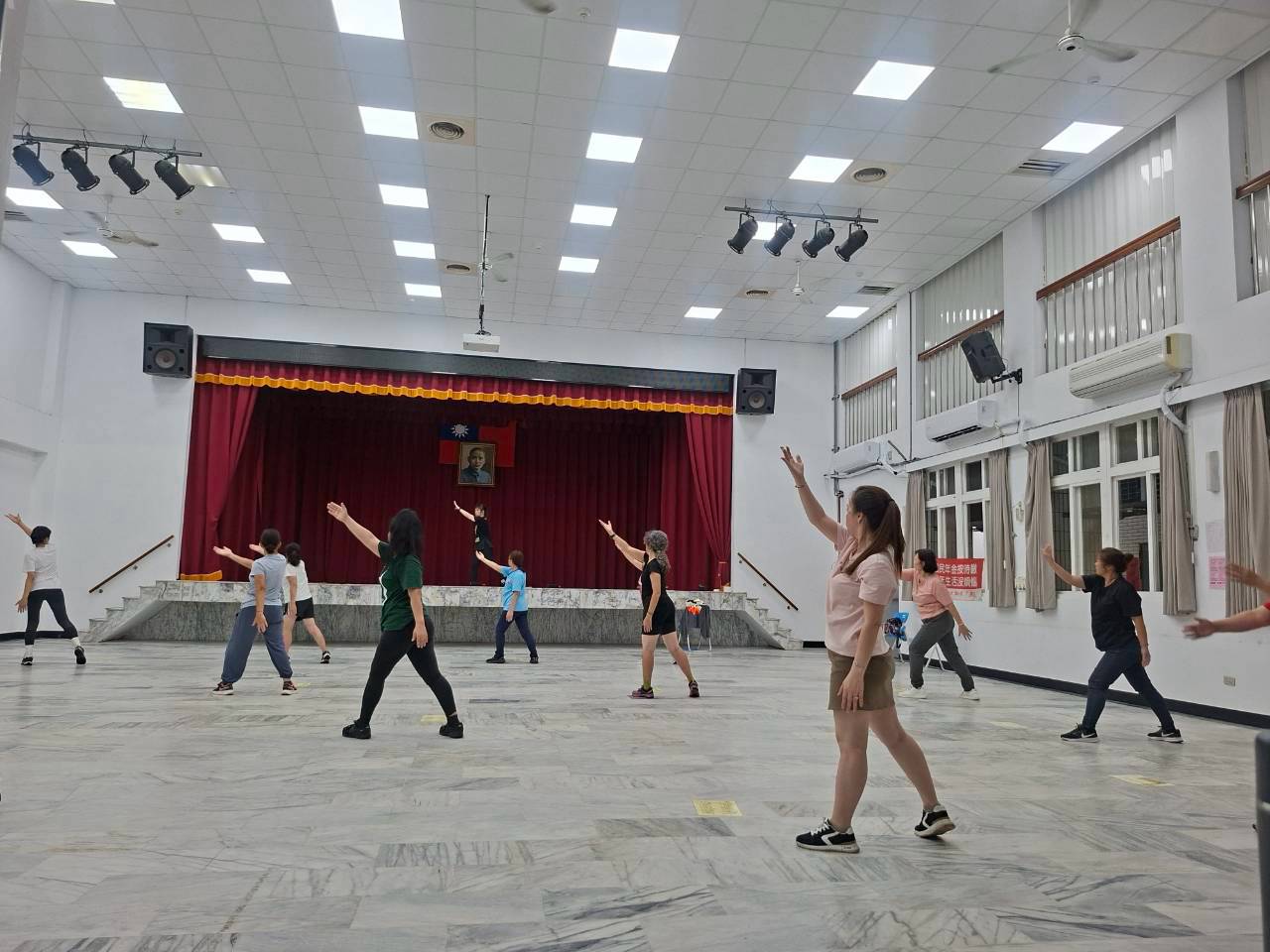 新北市第15屆婦女大學(平溪分校秋季班)ZUMBA有氧課程01